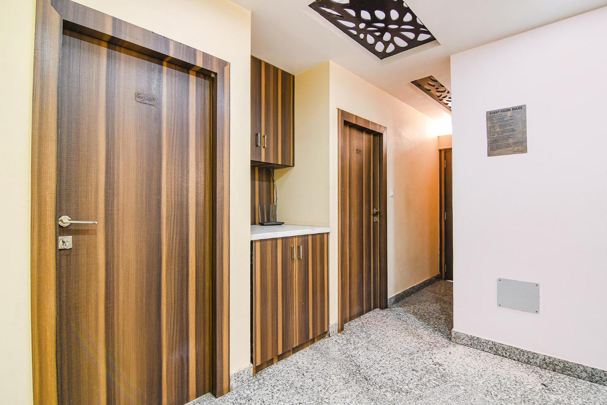 Fabexpress Scholer Motel Колката Екстер'єр фото